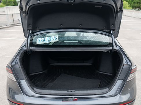 Used 2025 Honda Accord LX image 41