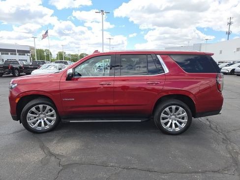 Used 2021 Chevrolet Tahoe Premier w/ Premium Package AWD/4WD image 23