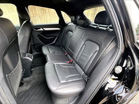 Used 2018 Audi Q3 2.0T Premium FWD image 21
