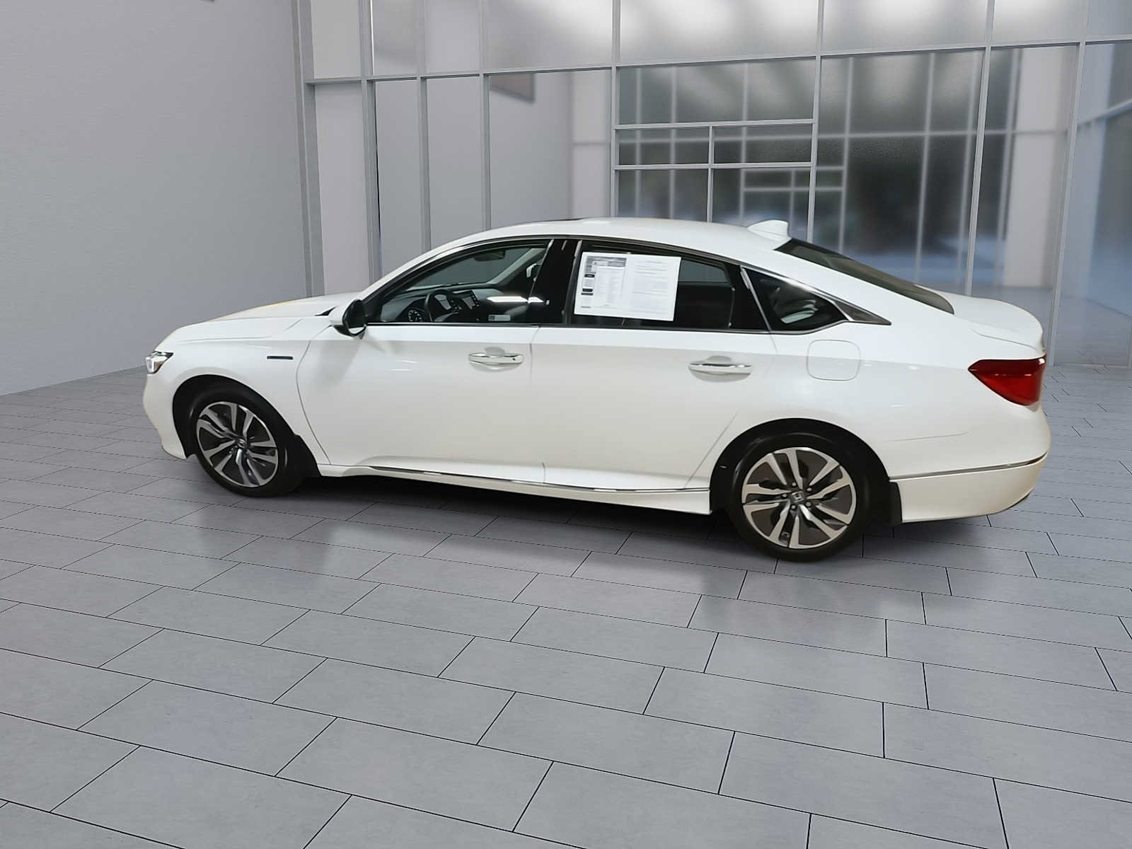Used 2019 Honda Accord Touring image 6