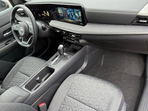 New 2026 Nissan Kicks SV w/ SV Premium Package AWD/4WD image 15