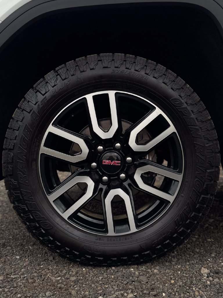 Used 2022 GMC Sierra 1500 AT4 w/ AT4 Premium Package AWD/4WD image 56