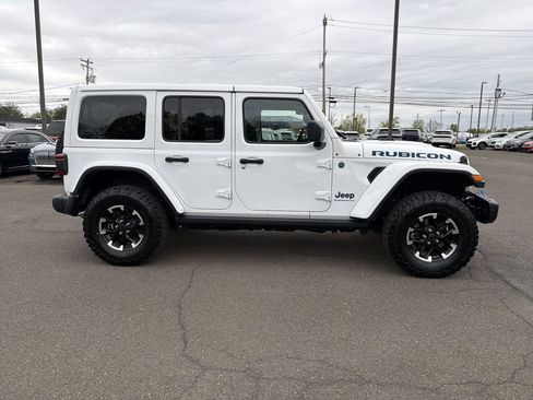 Used 2024 Jeep Wrangler Unlimited Rubicon 4xe AWD/4WD image 7
