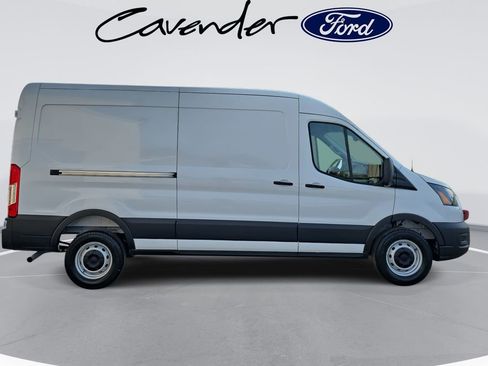New 2026 Ford Transit 250 148 Medium Roof image 4