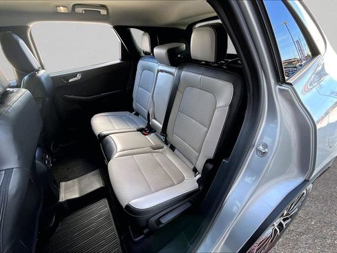 Used 2023 Ford Escape SE FWD image 22