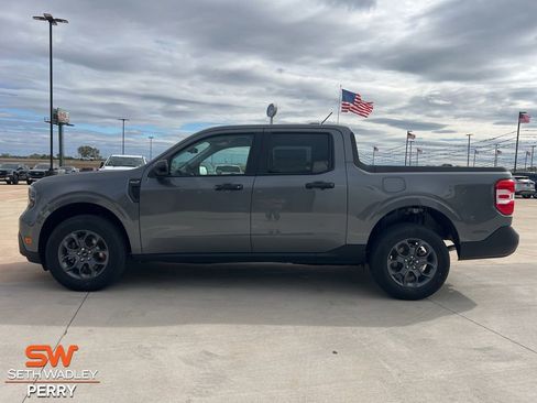 New 2025 Ford Maverick XLT w/ XLT Luxury Package image 7