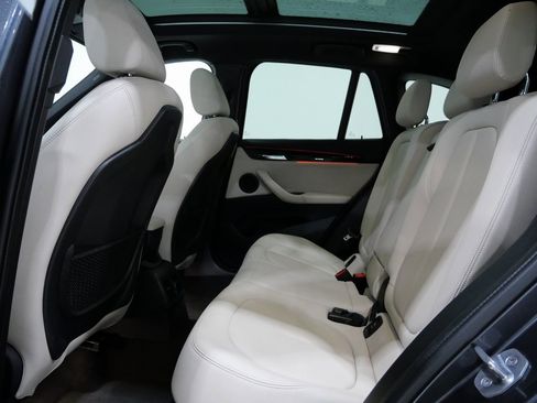 Used 2019 BMW X1 xDrive28i w/ Convenience Package image 25