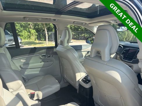 Used 2021 Volvo XC90 T8 Inscription w/ Advanced Package AWD/4WD image 11