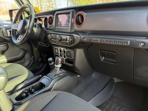 Used 2021 Jeep Gladiator Mojave w/ Trailer Tow Package image 38