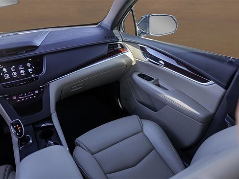 Used 2019 Cadillac XT5 Luxury image 28