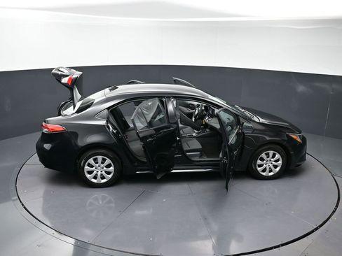 Used 2024 Toyota Corolla LE image 34