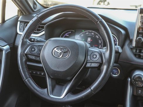 Used 2021 Toyota RAV4 XSE w/ Premium Package image 19