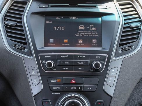 Used 2017 Hyundai Santa Fe Sport FWD image 14