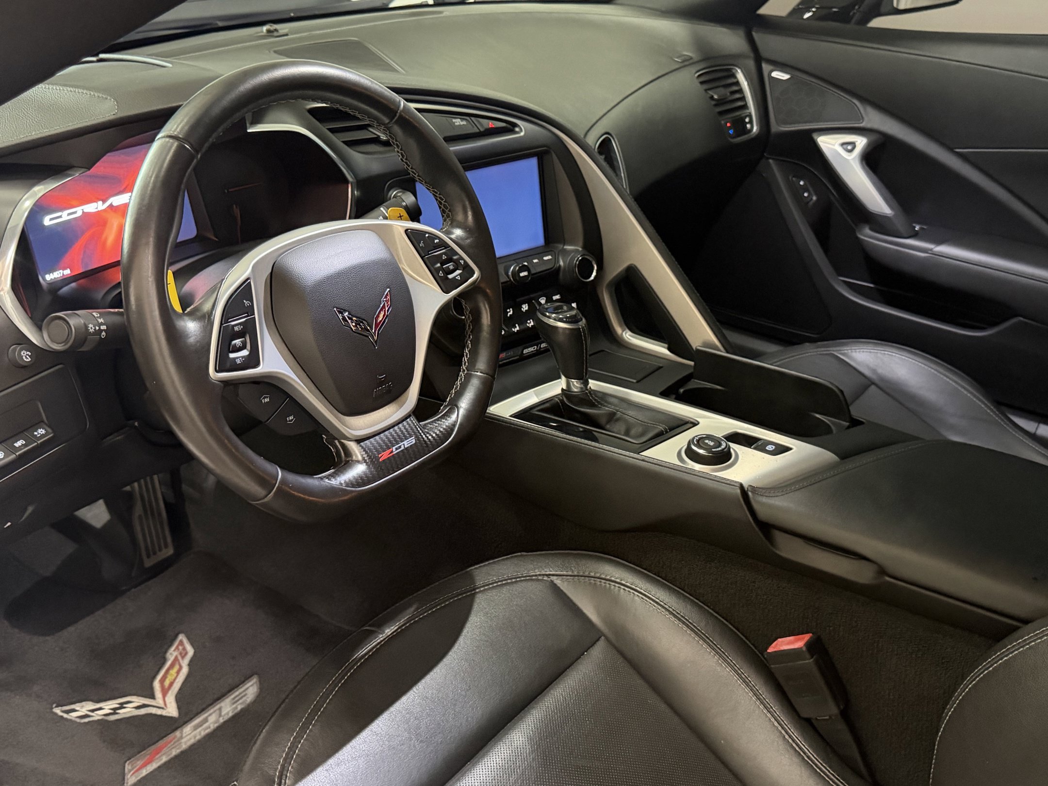 Used 2019 Chevrolet Corvette Z06 RWD image 10