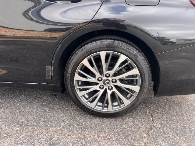 Used 2019 Lexus ES 350 w/ Accessory Package 2 FWD image 36