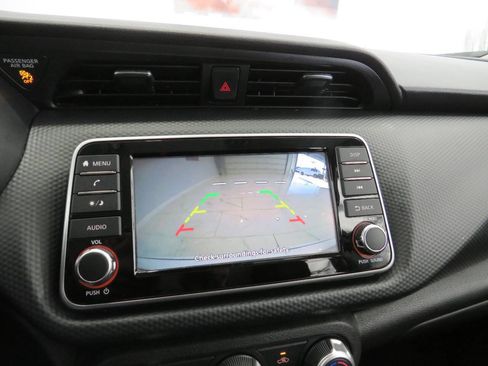 Used 2023 Nissan Kicks S image 21