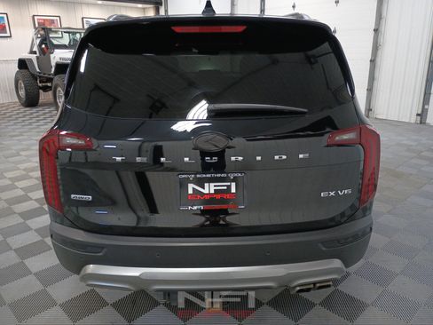 Used 2021 Kia Telluride EX AWD/4WD image 9