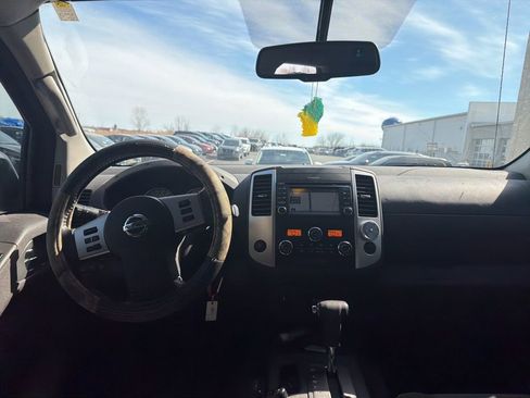 Used 2016 Nissan Frontier PRO-4X image 6