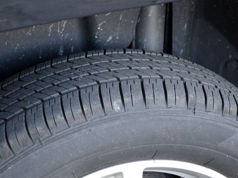 Used 2017 GMC Terrain SLT image 9