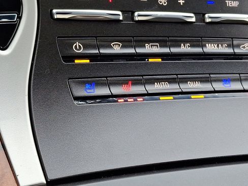 Used 2019 Lincoln Nautilus Reserve image 26