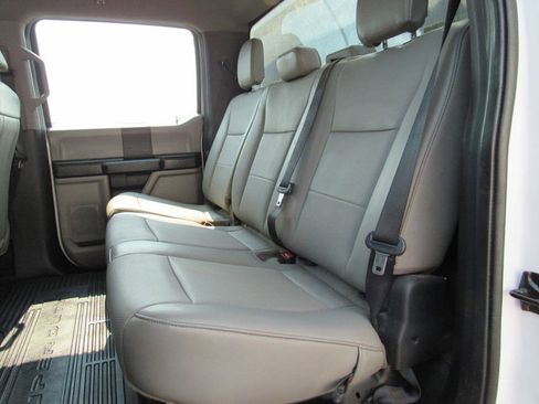 Used 2020 Ford F550 2WD Crew Cab Super Duty image 31
