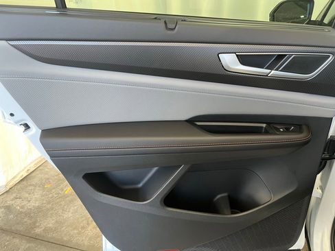 New 2026 Volkswagen Atlas Peak Edition image 21