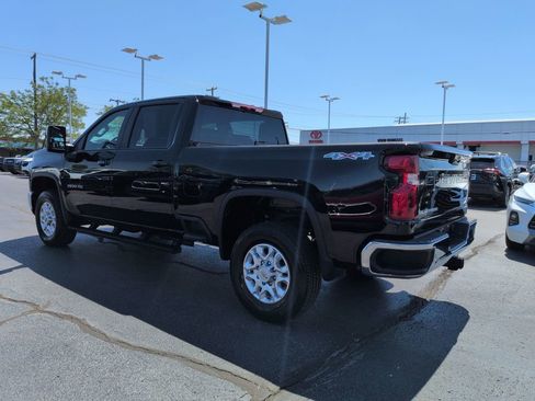 Used 2026 Chevrolet Silverado 3500 LT w/ All Star Edition AWD/4WD image 3