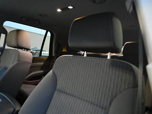 Used 2018 GMC Yukon SLE image 21