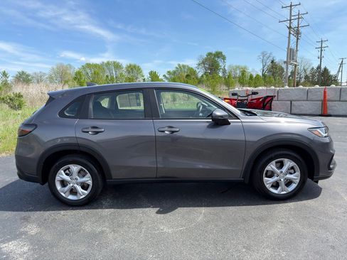Used 2024 Honda HR-V LX image 7