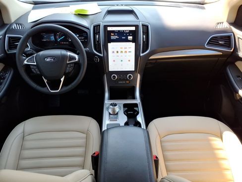 Certified 2023 Ford Edge SEL w/ Convenience Package AWD/4WD image 10