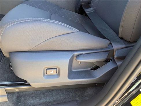 New 2025 Toyota Tacoma SR5 image 4