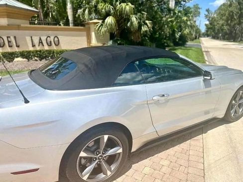 Used 2015 Ford Mustang Convertible w/ Equipment Group 051A image 15