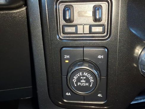 Used 2023 Ford F150 Lariat w/ Equipment Group 502A High image 27