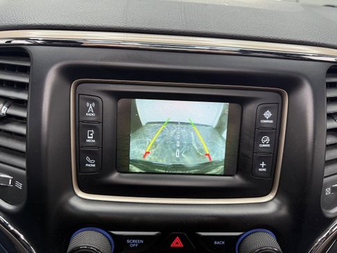 Used 2017 Jeep Grand Cherokee Limited w/ Trailer Tow Group IV image 15