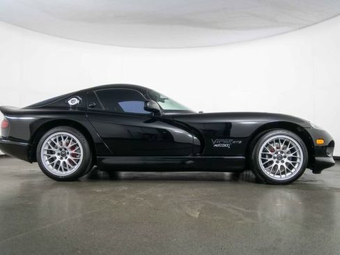 Used 1999 Dodge Viper GTS RWD image 9