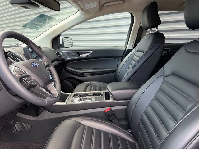 Used 2024 Ford Edge SEL w/ Convenience Package AWD/4WD image 16