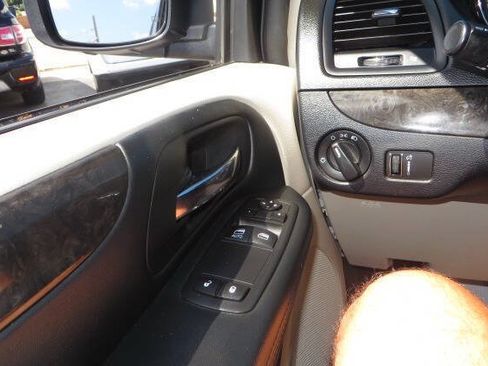 Used 2016 Dodge Grand Caravan SE w/ Quick Order Package 29E SE FWD image 48
