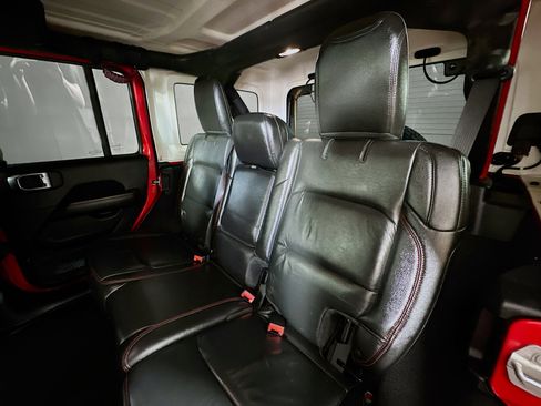 Used 2018 Jeep Wrangler Unlimited Rubicon w/ LED Lighting Group image 22