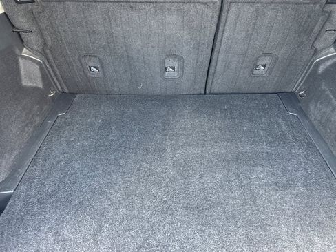 Used 2024 Nissan Rogue SV image 16