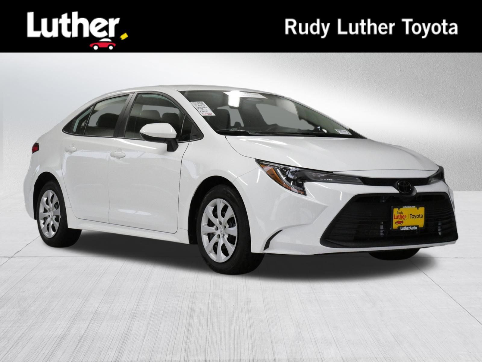 Certified 2025 Toyota Corolla LE FWD image 1