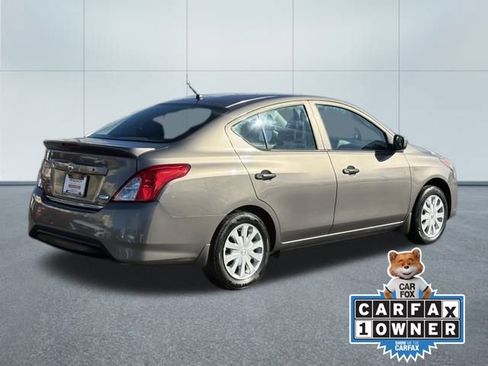 Used 2016 Nissan Versa S Plus image 3