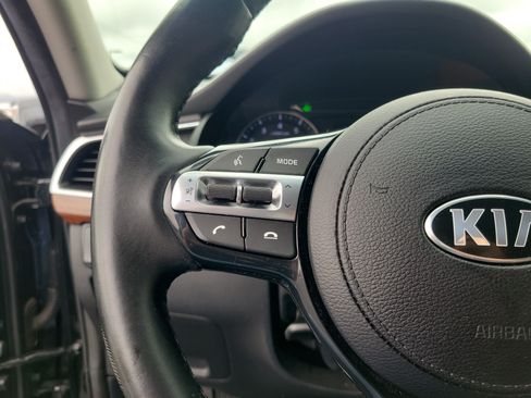 Used 2019 Kia Cadenza Premium FWD image 22