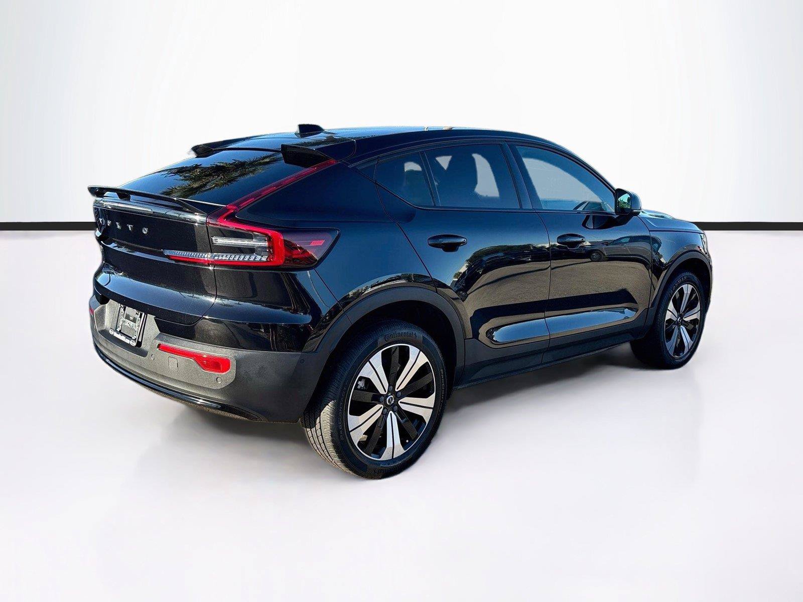 Used 2023 Volvo C40 P8 Recharge Plus AWD/4WD image 7