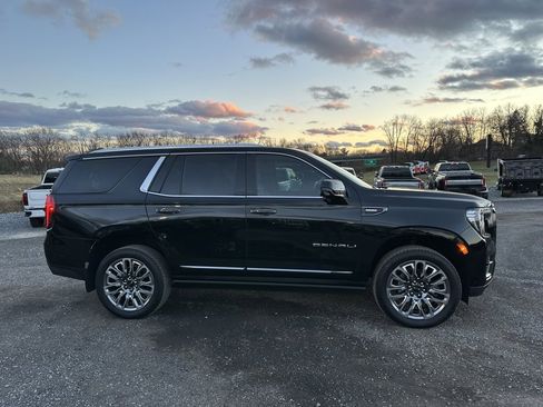 Used 2023 GMC Yukon Denali Ultimate image 4