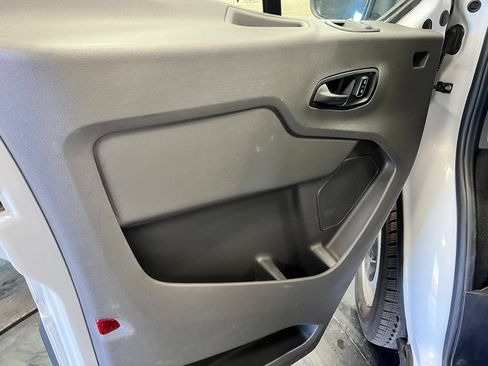 Used 2024 Ford Transit 250 Low Roof RWD image 13