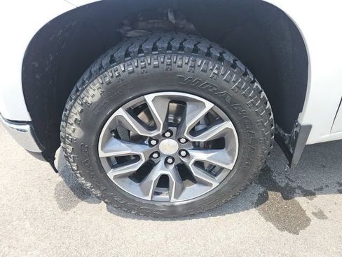 Used 2019 Chevrolet Silverado 1500 LT w/ All-Star Edition AWD/4WD image 9