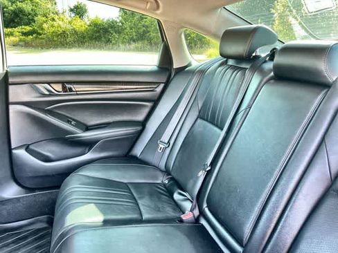 Used 2021 Honda Accord EX-L image 14