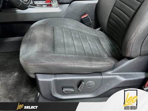 Used 2018 Ford F150 XLT w/ Equipment Group 302A Luxury AWD/4WD image 21