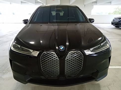 Used 2024 BMW iX xDrive50 AWD/4WD image 2
