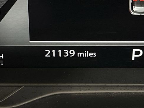 Used 2023 Nissan Pathfinder Platinum image 6